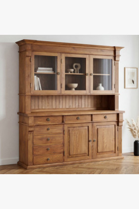 Tömör fenyő tálalószekrény barna lakkal, patinával, 182x192x45 cm